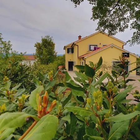 فيلة Larossa House Dobrinj